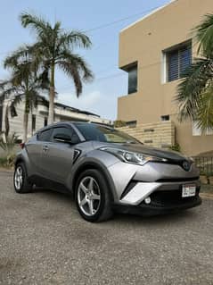 TOYOTA CHR S