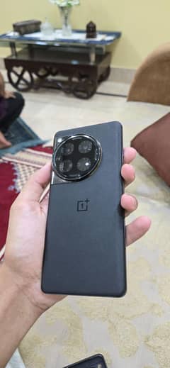 OnePlus 12 only screen glass cracked