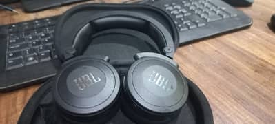 JBL a55bt bluetooth headphone Va  riations Amber Pearl Onyx