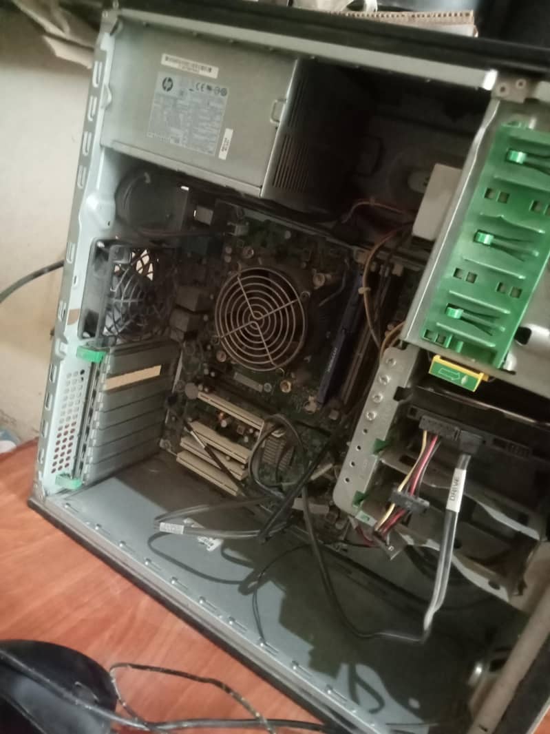 PC , LCD ,MOUSE , KEYBOARD 3