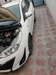 Toyota Yaris Full option
