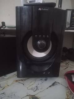 Audionic amplifier and woofers home theatre.