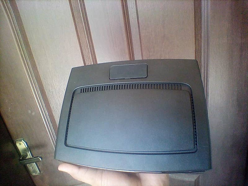 ADB P. RG E4202N Wi-Fi Router 2