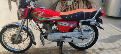 My bike is very nice and good condition no rast on it
