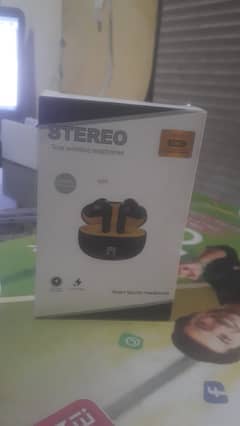 Stereo Wireless Headfone