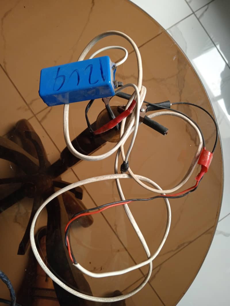 adaptor for tp link device runs on battery 0