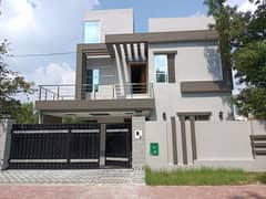 10 Marla slightly used lower portion for rent Separate Entrance