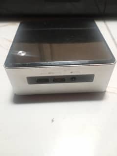 Intel NUC i5 Mini PC