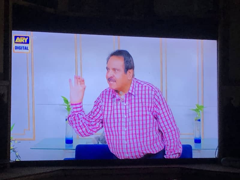 Haier 40” lcd Led with Android box 5
