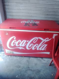 freezer for sale need for money only serious buyers can contact me
