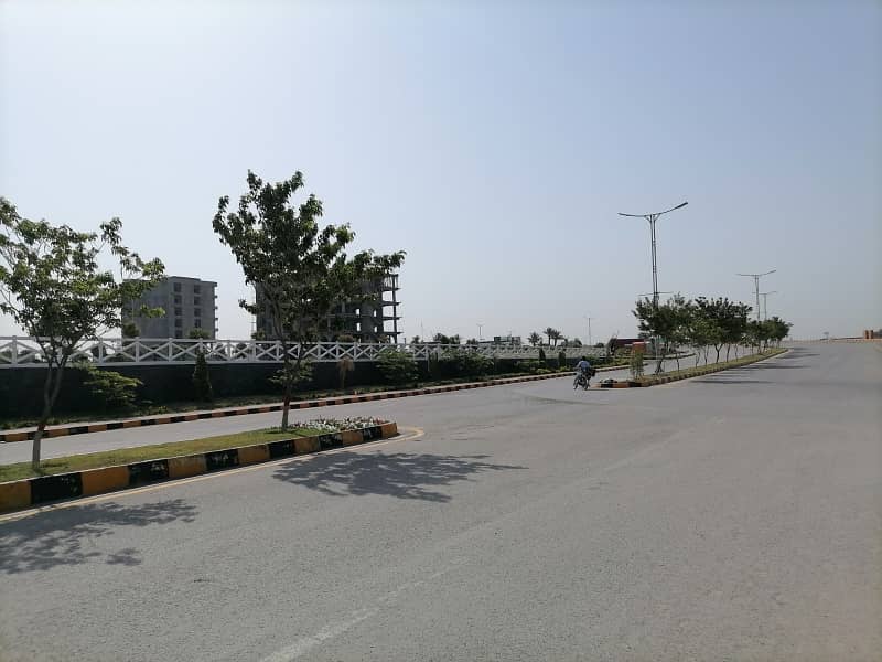 30*60 = 8 Marla Plot For Sale In Block E B-17 11