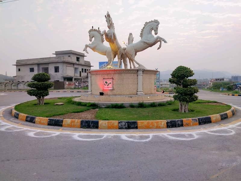 50x90 Plot For Sale In Prime Location - B-17, C Block 14