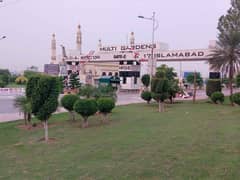 50x90 Plot For Sale In Prime Location - B-17, C Block