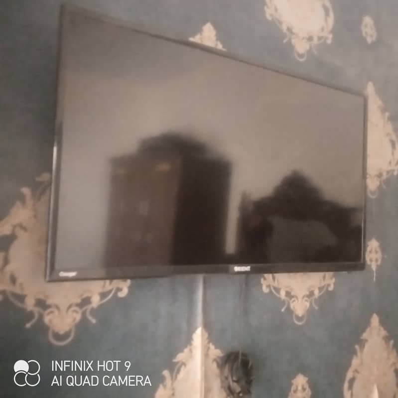 Use only for 5 months, but pannal had broken 1