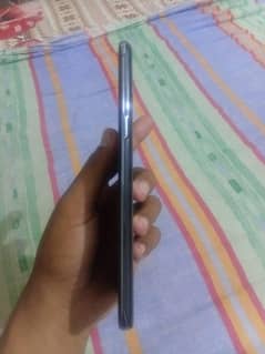 Samsung S 10 5g  Non PTA hi ache condition may hi 10 by 10