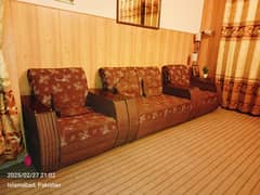 7 seater Sofa set in good condition!!