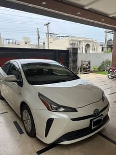 Toyota prius 2020 model
