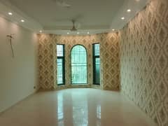 10 MARLA HOUSE FOR RENT