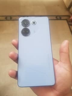 I'm selling tecno camon 20 with charger condition 10/10