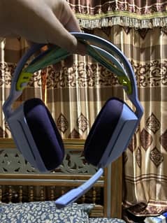 Logitech G733 Wireless Gaming Headset