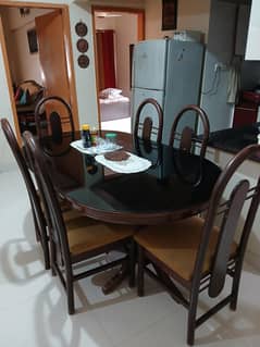 6 seater dinning table for sale