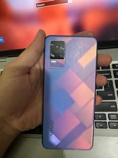 vivo v21e with box