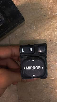 Suzuki Swift Power window and side mirror adjuster Used