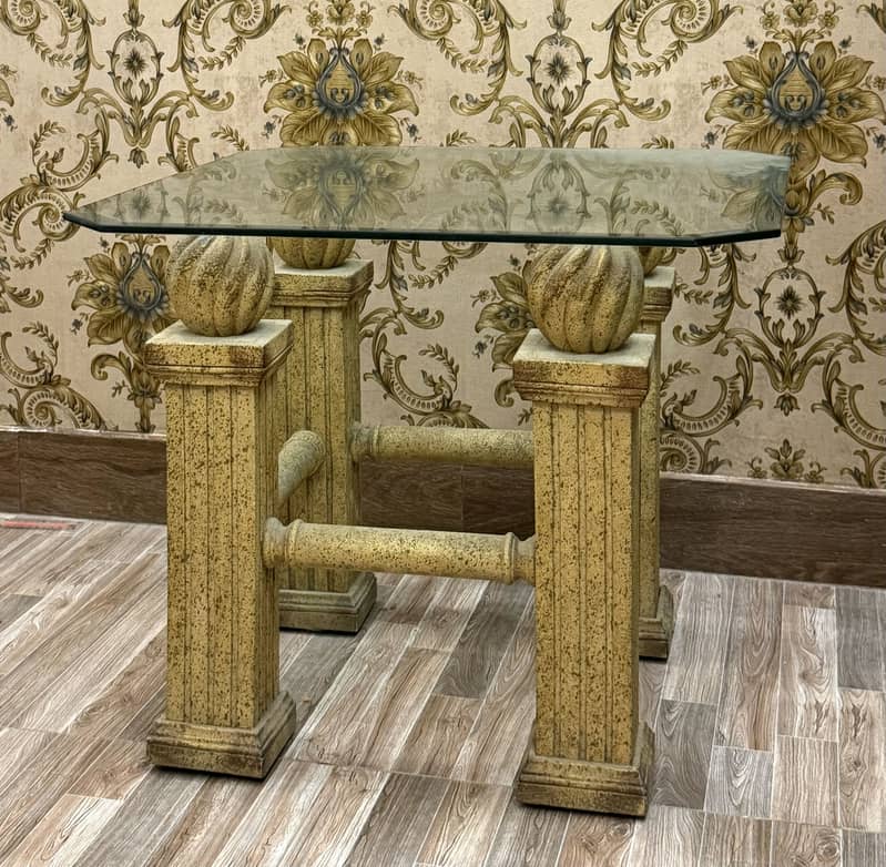 Sofa set with tables 2