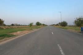 20 MARLA RESIDENTIAL PLOT FOR SALE WITH POSSESSION ON MAIN 60 FEET ROAD IN NEW LAHORE CITY PHASE 4