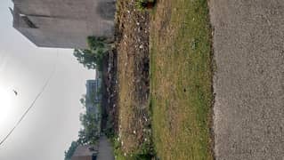 10 Marla Plot Available For Sale