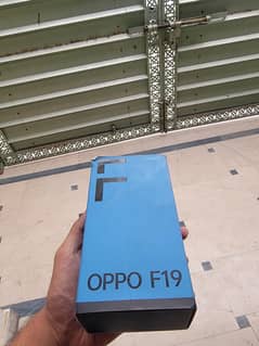 Oppo F19 with box