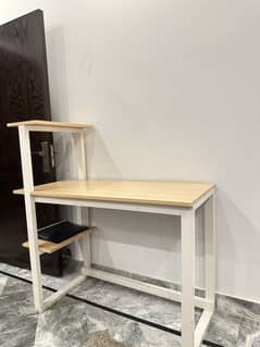 Study table up for sale