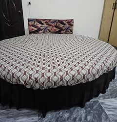Round King Size Bed with Round Mattress