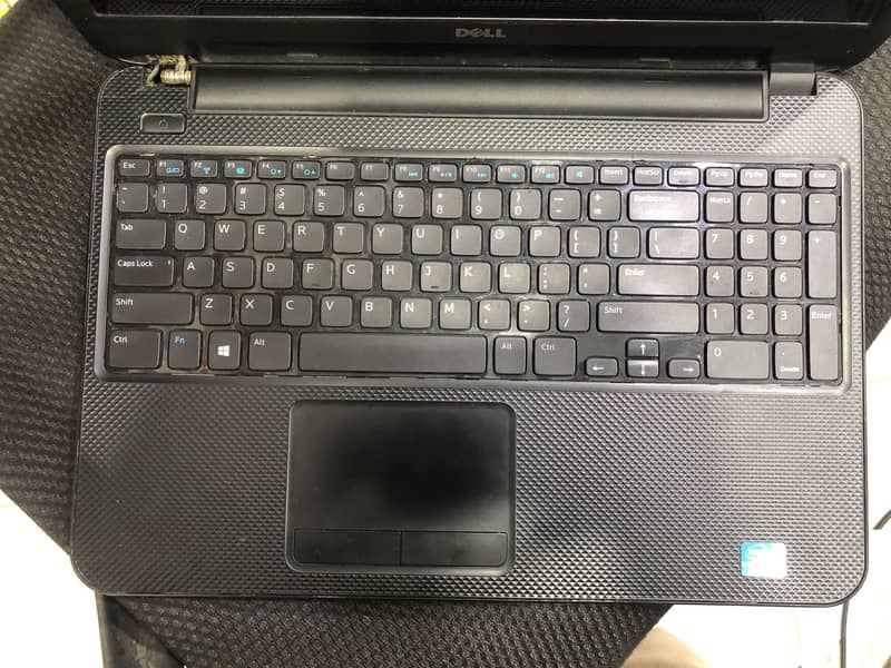 Dell latitude core i3 2nd generation 4