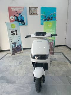 Evee c1 Air scooty