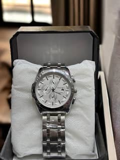 Men's Quartz Analogue Watch in very Affordable price with 30% discount