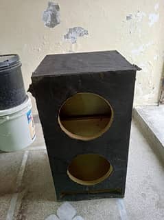speaker box