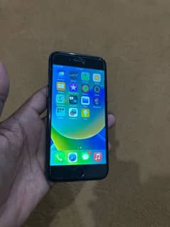 Iphone 8 black working condition 8/10 non pta