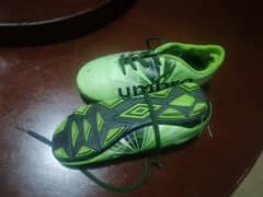 Kids football shoes size 32