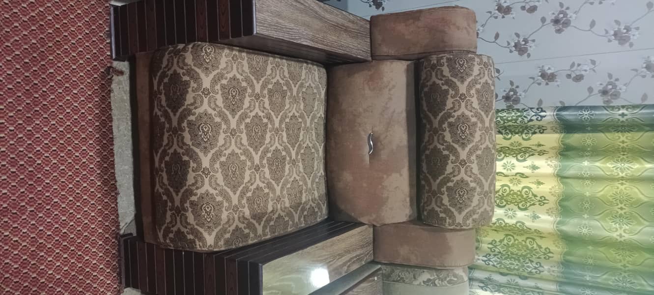 Three Seater Sofa Set in Almost New Condition 0