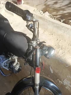 super star 2017 model full sound banwaya hua hai bike me need cash. .