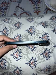 iPhone 13 jv