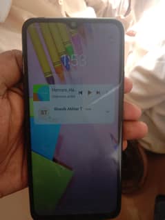 no box or phone with charger