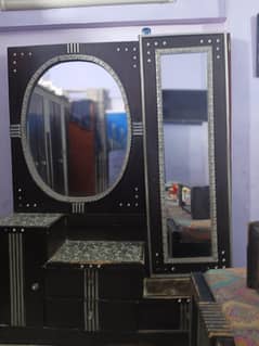 1 master bed 1 3 door wardrobe 1 mirror table
