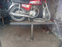 Lifts | Air Compressor is for sale, all the things are in working