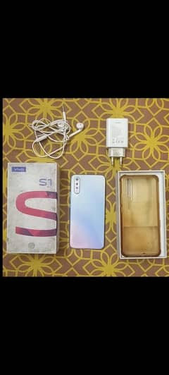 Vivo SI complete box pack set Available