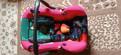 baby carrycot