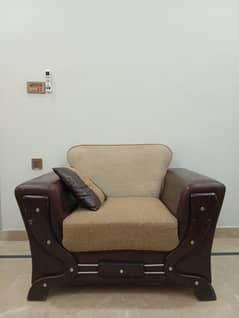 Sofa set.