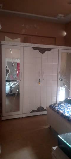 four door wardrobe