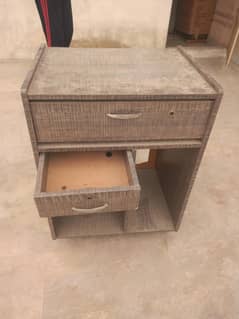 Computer table
